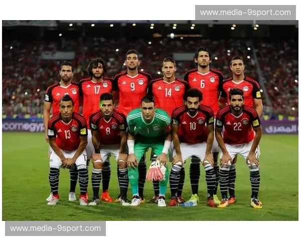 西部之巅的殊死搏斗：布莱克顿联对阵西悉尼流浪者，谁才是悉尼西区的真正王者？